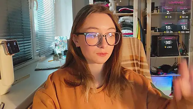 Snapshot of monlight__dana chatting on 02.10.25 monlight dana online show from 02.10.25