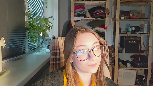 Snapshot of monlight__dana chatting on 03.11.25 monlight dana online show from 03.11.25