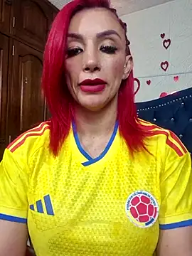 RedQueenMilf online show from 06.24.26