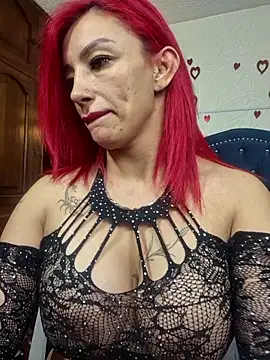 RedQueenMilf online show from 07.28.26