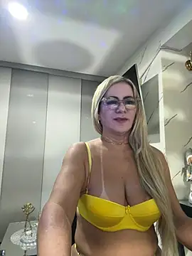 LARIANA RIVERA23 online show from 05.11.26