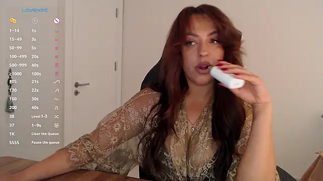  Just a queen 3 online show from 05.11.26