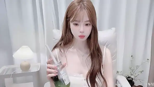 Yuuuuuly online show from 11.13.25