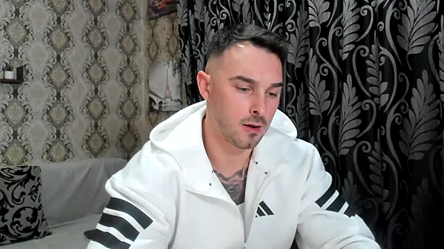 Snapshot of Jonmusclemaster chatting on 02.03.26 Jonmusclemaster online show from 02.03.26