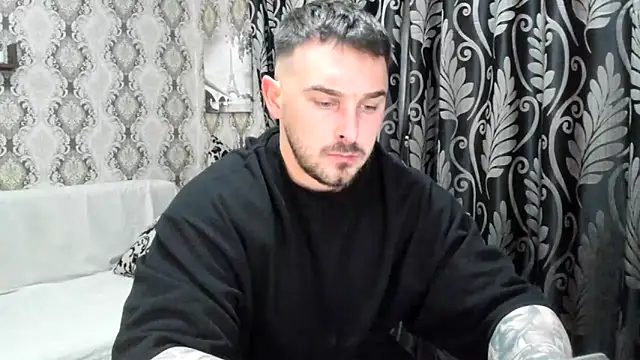 Snapshot of Jonmusclemaster chatting on 02.18.26 Jonmusclemaster online show from 02.18.26