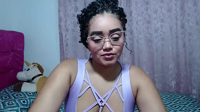 kiara milf  online show from 11.08.25