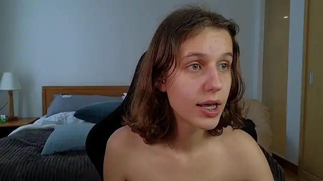 VanessaBayer2 online show from 03.16.25