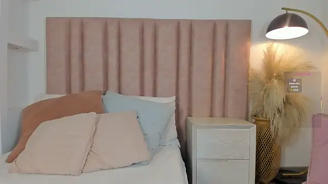 im alejandra  online show from 07.01.26