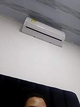 Snapshot of Liancy chatting on 04.10.26 Liancy online show from 04.10.26