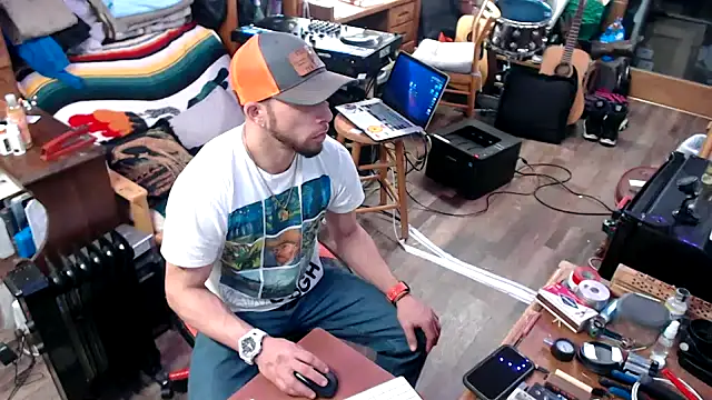 tongueispowerr6d9 online show from 02.11.25