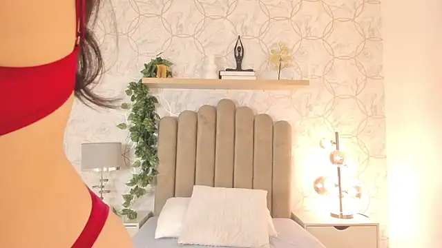 Snapshot of Roma__love chatting on 02.20.25 Roma love online show from 02.20.25