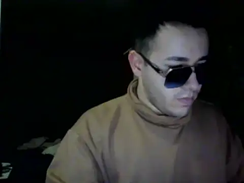 Snapshot of Seksihacker chatting on 12.25.24 Seksihacker online show from 12.25.24