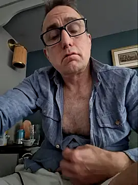 Snapshot of bibananaman chatting on 04.27.26 bibananaman online show from 04.27.26