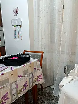 Snapshot of SexySweetPaola chatting on 04.22.26 SexySweetPaola online show from 04.22.26