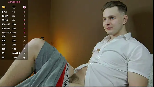 Snapshot of charlie_smiley chatting on 12.05.24 charlie smiley online show from 12.05.24