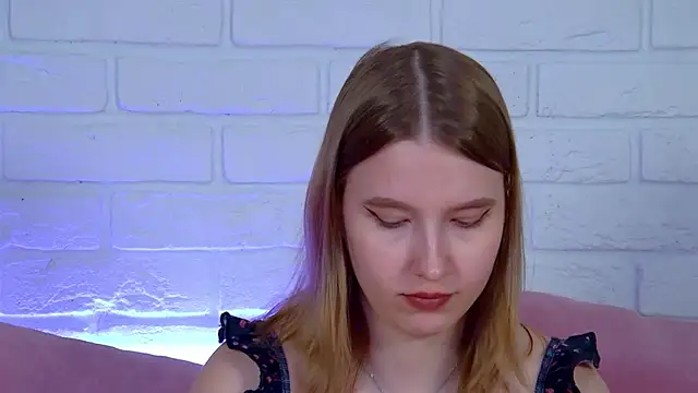 LiliLinn online show from 06.18.26