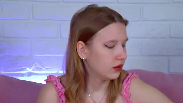 LiliLinn online show from 06.20.26