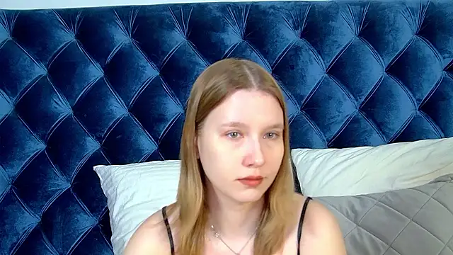 LiliLinn online show from 07.09.26