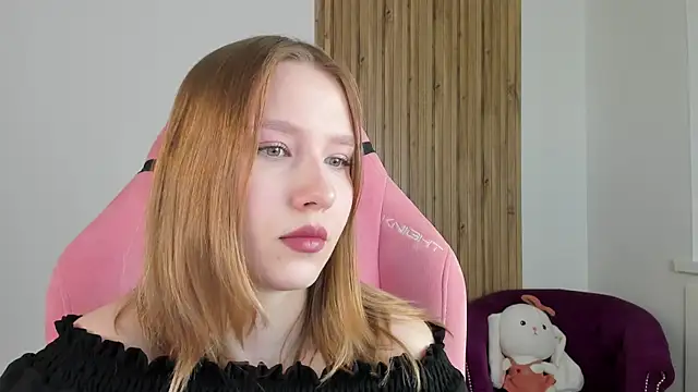 LiliLinn online show from 08.03.26