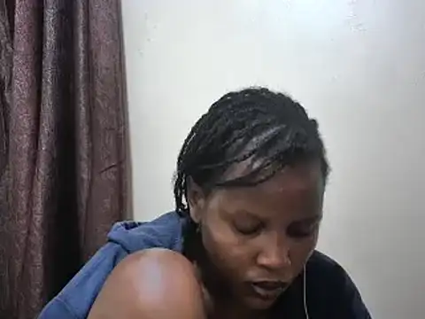 Snapshot of afrikaqueen chatting on 02.04.25 afrikaqueen online show from 02.04.25