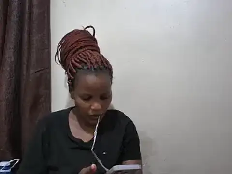 Snapshot of afrikaqueen chatting on 02.19.25 afrikaqueen online show from 02.19.25