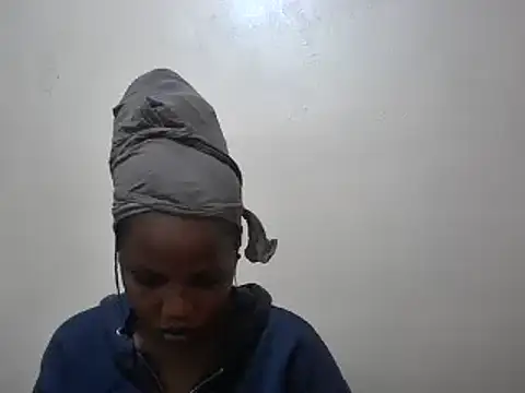 Snapshot of afrikaqueen chatting on 03.22.25 afrikaqueen online show from 03.22.25