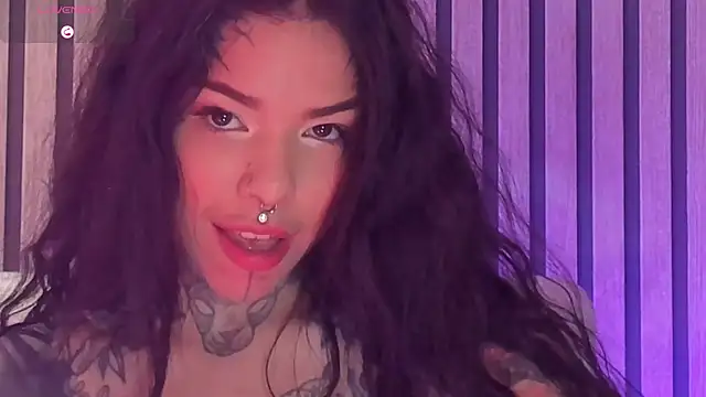 Snapshot of NinaInk chatting on 04.04.26 NinaInk online show from 04.04.26