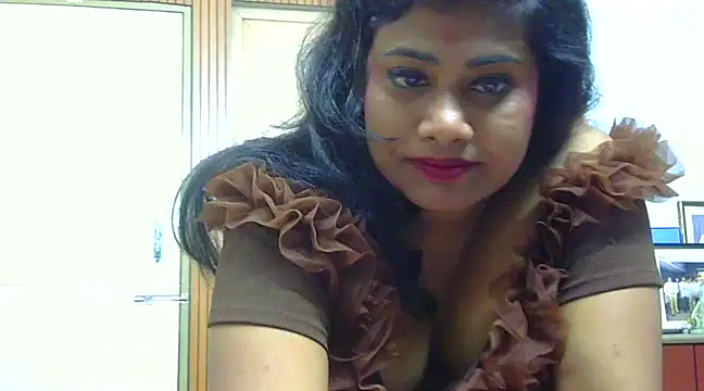 Snapshot of sexy_roma chatting on 03.14.25 sexy roma online show from 03.14.25