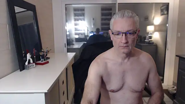 Snapshot of Goduleur69 chatting on 01.16.25 Goduleur69 online show from 01.16.25