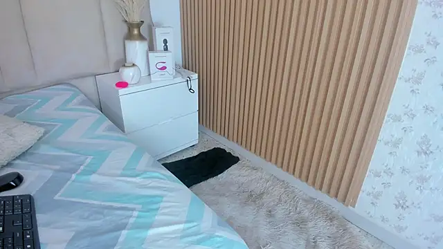 ElaEndez  online show from 02.12.25