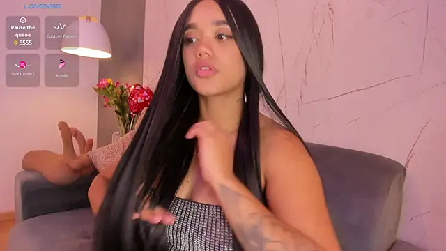 ElaEndez  online show from 03.18.25