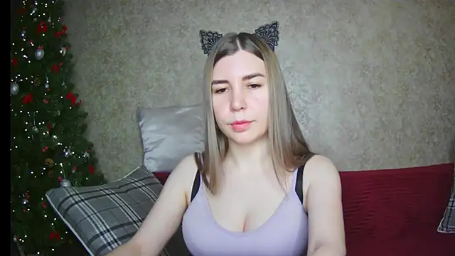 ElllaNuar online show from 01.15.25