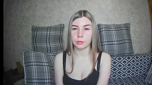 ElllaNuar online show from 03.14.25