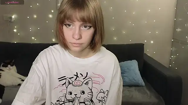 Snapshot of HermioneHHH chatting on 12.25.24 HermioneHHH online show from 12.25.24