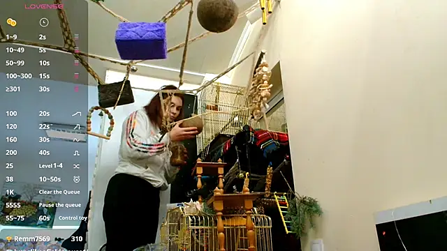 Sophie Bell online show from 02.02.25