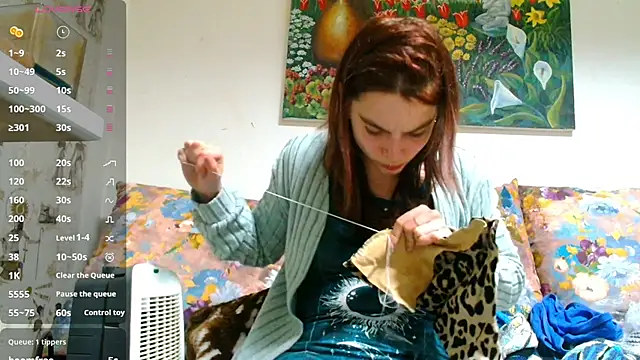 Sophie Bell online show from 03.06.25