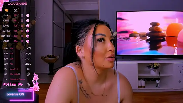 Snapshot of Sexy__Gabrielle chatting on 03.08.25 Sexy Gabrielle online show from 03.08.25