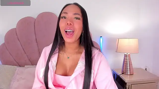 Snapshot of Nicole_Paradise chatting on 02.13.26 Nicole Paradise online show from 02.13.26