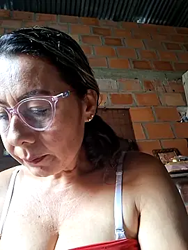 Mia-funny20 online show from 03.30.26