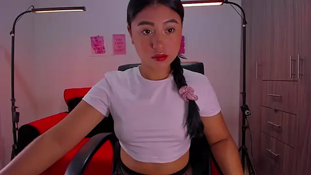 Snapshot of cloy_baby__ chatting on 07.15.26 cloy baby online show from 07.15.26