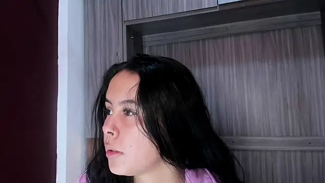 Snapshot of valerymeyerr chatting on 05.28.26 valerymeyerr online show from 05.28.26