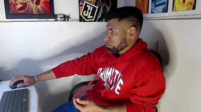 Snapshot of Enriblack92 chatting on 12.03.24 Enriblack92 online show from 12.03.24