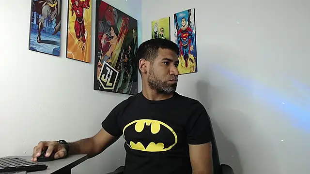 Snapshot of Enriblack92 chatting on 01.16.25 Enriblack92 online show from 01.16.25