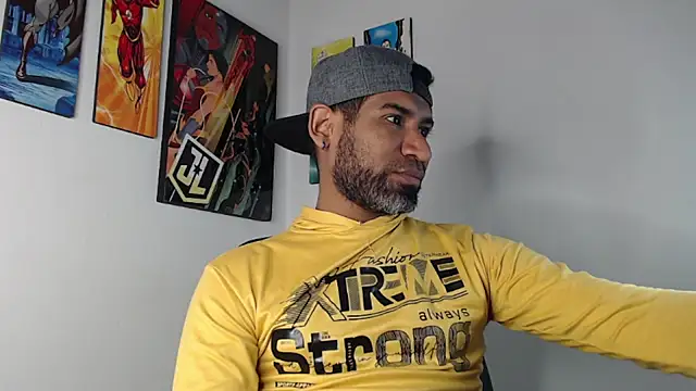 Snapshot of Enriblack92 chatting on 01.26.25 Enriblack92 online show from 01.26.25