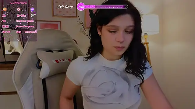 Snapshot of ari_rari chatting on 12.12.24 ari rari online show from 12.12.24