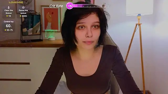 Snapshot of ari_rari chatting on 02.25.25 ari rari online show from 02.25.25