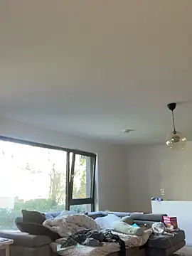 Mia-Minou online show from 04.23.26