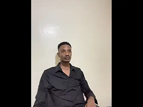 Snapshot of Dawi3 chatting on 11.29.25 Dawi3 online show from 11.29.25