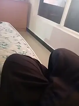 Snapshot of gregoriano2223 chatting on 11.08.25 gregoriano2223 online show from 11.08.25