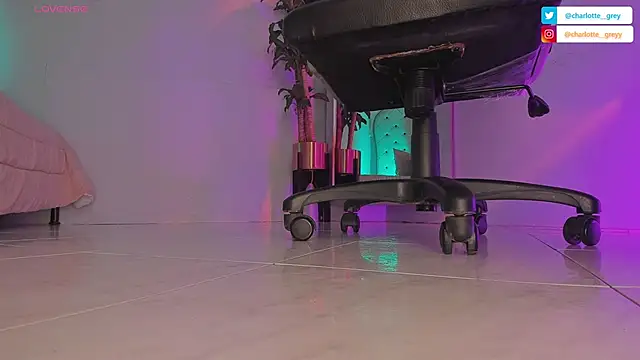 charlotte  grey online show from 09.20.25